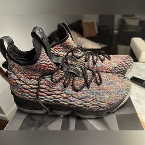 NIKE LEBRON XV MULTI COLOR